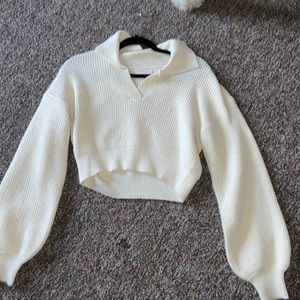 Cream cropped sweater size medium
